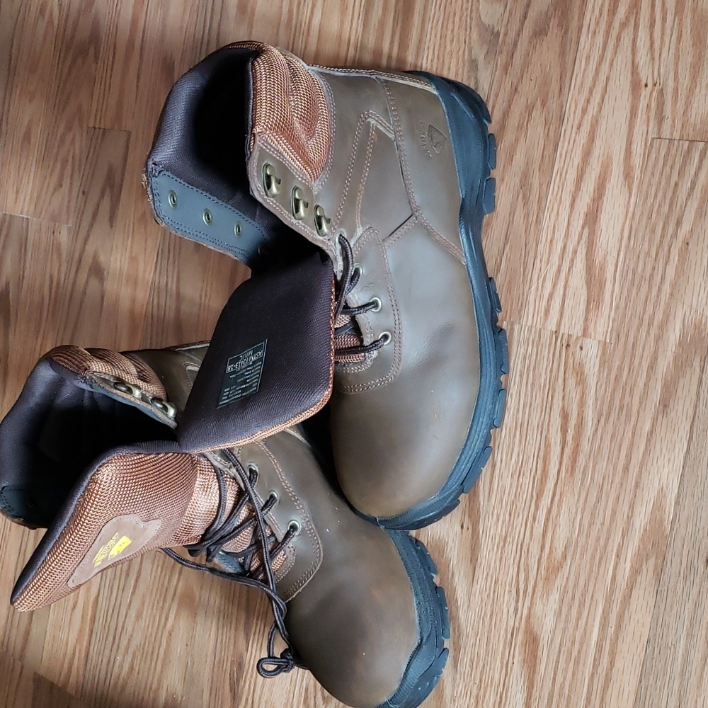 Steel toe Boots